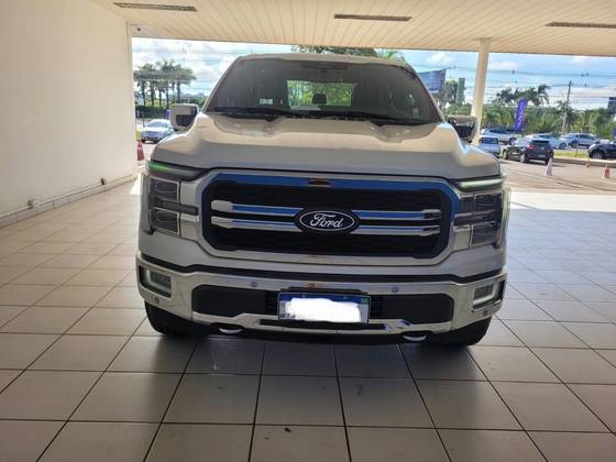 FORD F-150 5.0 V8 GASOLINA CD LARIAT FX4 AUTOMÁTICO FORD F-150 5.0 V8 GASOLINA CD LARIAT FX4 AUTOMÁTICO